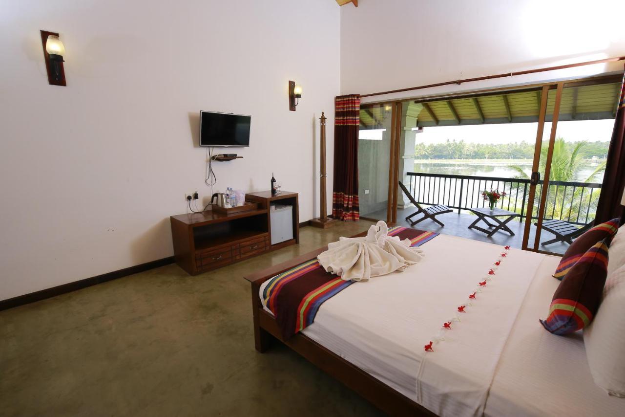 Diya Dahara Lake Resort Yala Zewnętrze zdjęcie